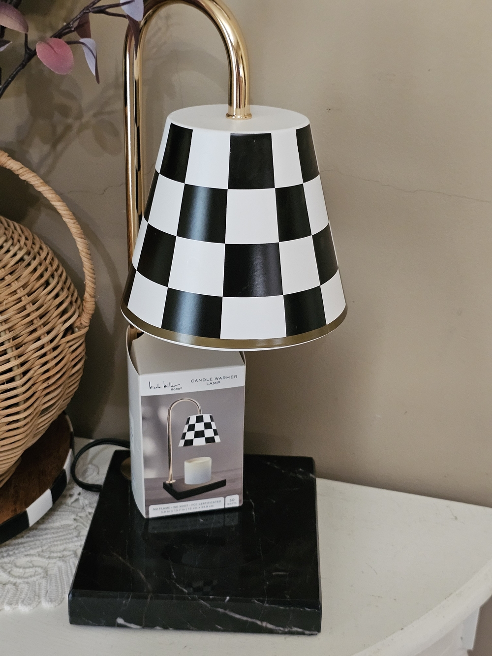 Checkerboard Candle Warmer Lamp - Black & White Nicole Miller
